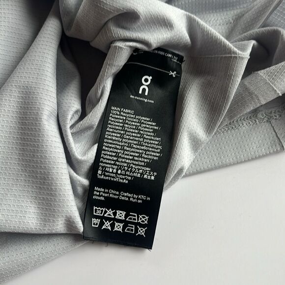 On Running Glacier Performance Long-Sleeve Running Shirt Size Large - Picture 11 of 16